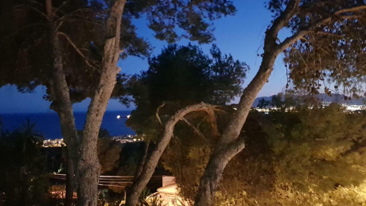 Villa Pinares-Malaga: pool, garden, garaje, wifi, Exterior foto