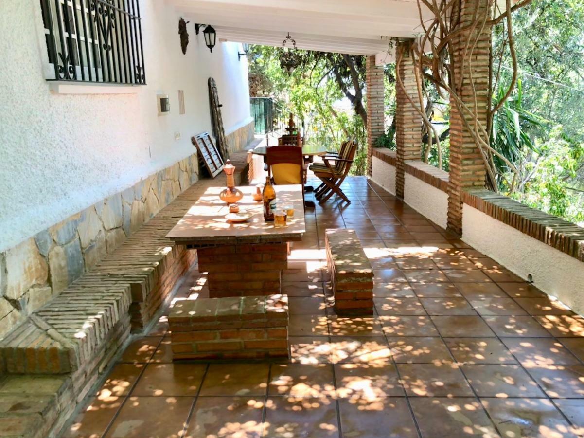 Villa Pinares-Malaga: pool, garden, garaje, wifi, Exterior foto